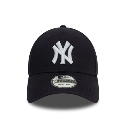 This is a AC Milan x New York Yankees Monogram Navy 9FORTY Adjustable Cap 2