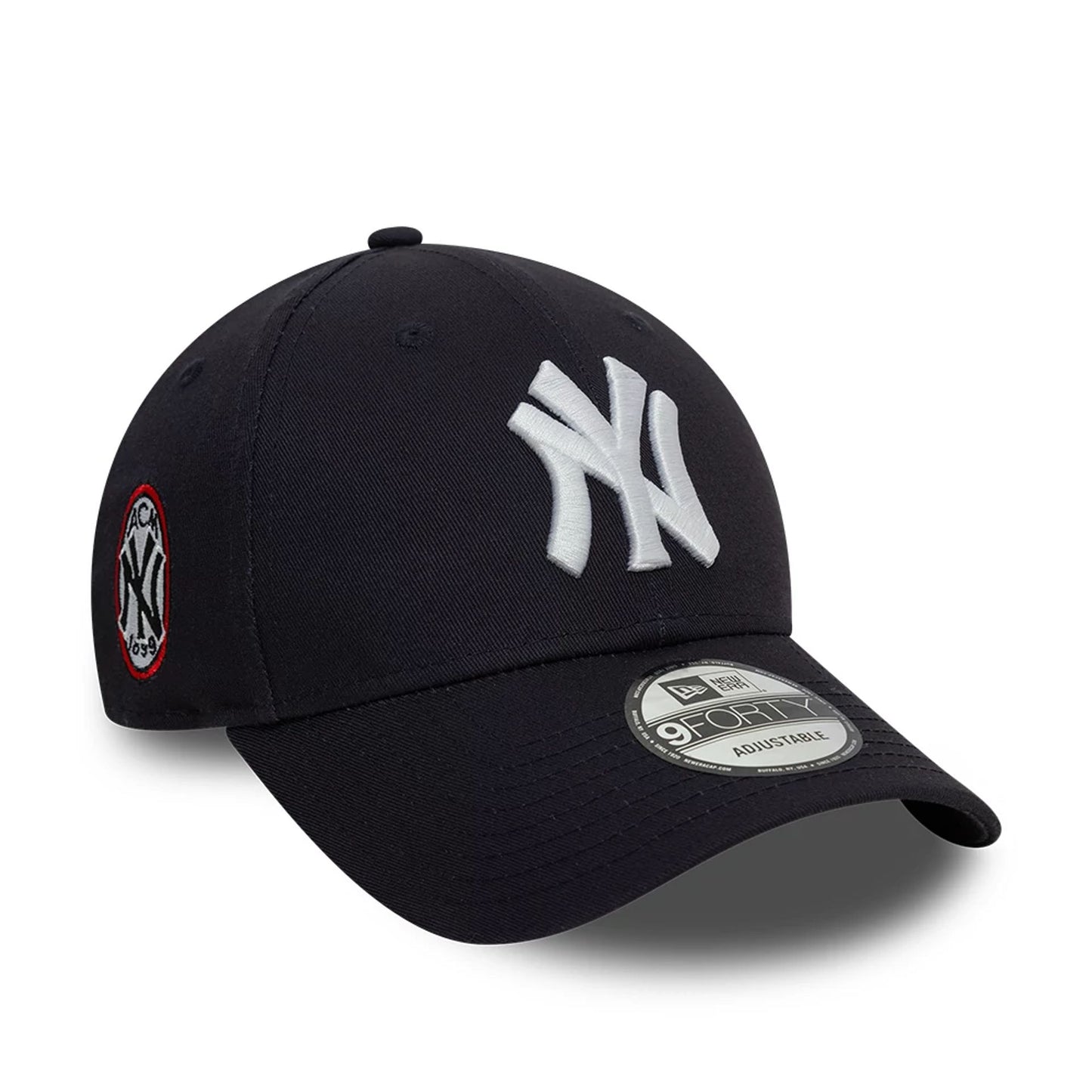 This is a AC Milan x New York Yankees Monogram Navy 9FORTY Adjustable Cap 1