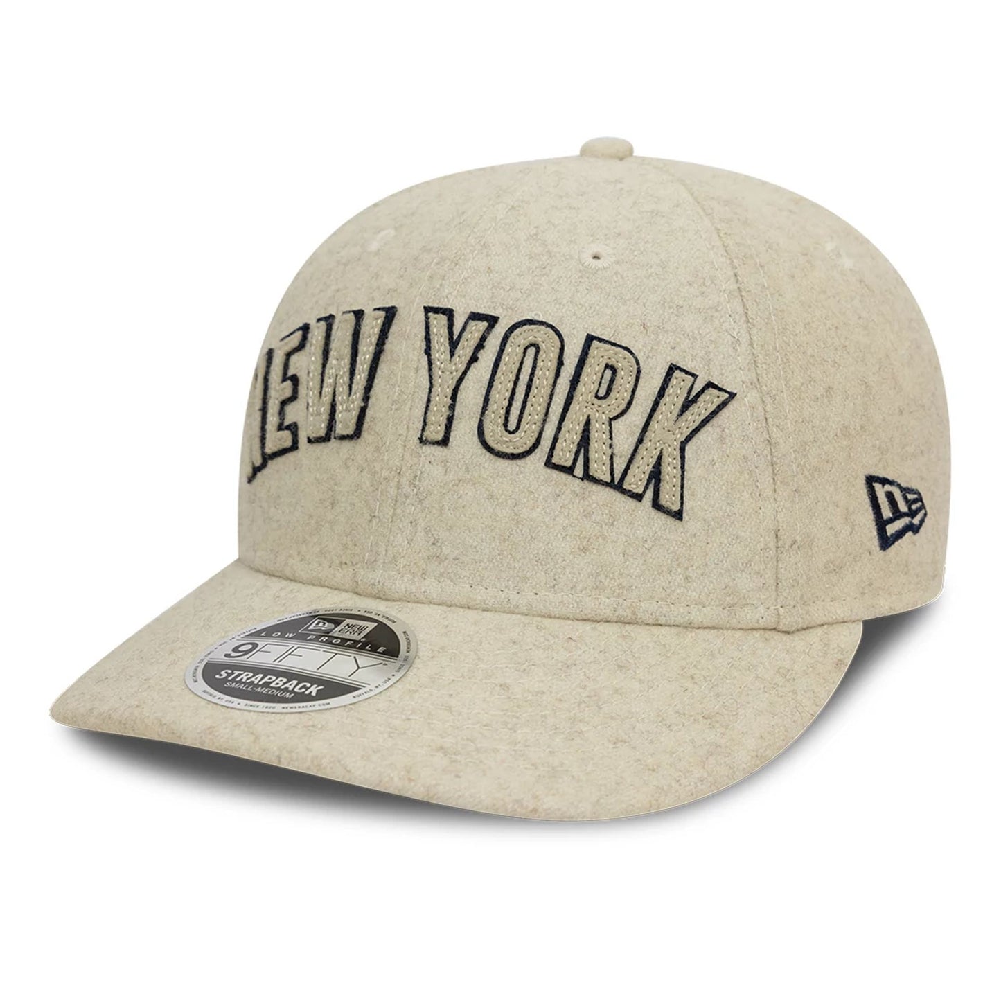 This is a AC Milan x New York Yankees Wordmark Stone Low Profile 9FIFTY Strapback Adjustable Cap 3