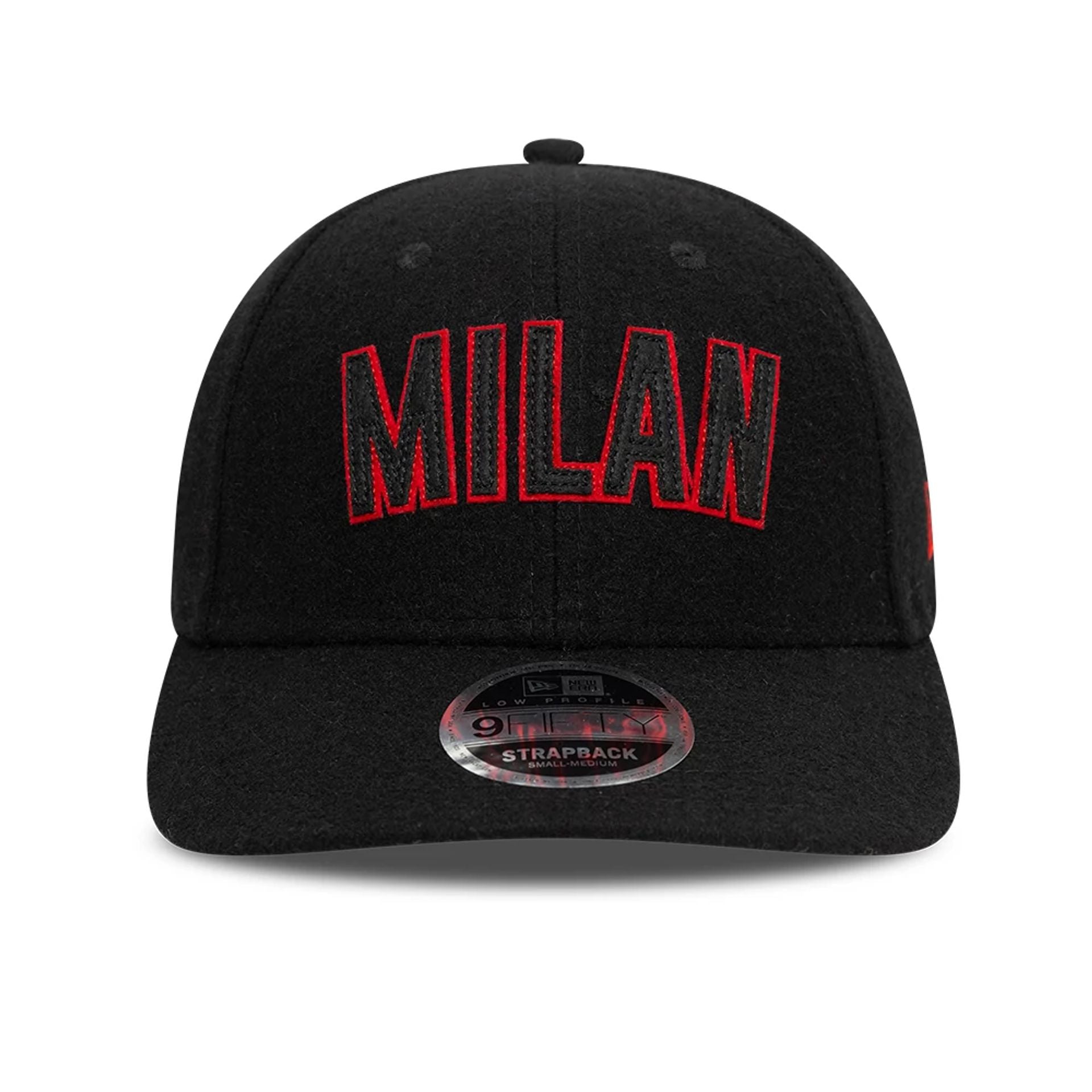 This is a AC Milan x New York Yankees Wordmark Black Low Profile 9FIFTY Strapback Adjustable Cap 2