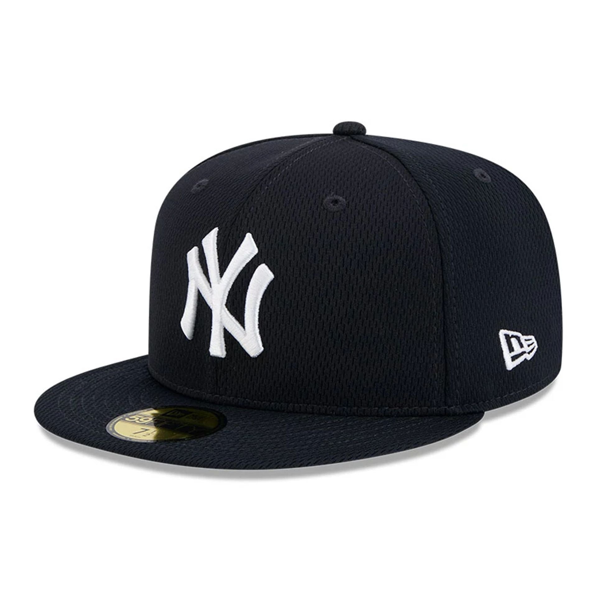 This is a New York Yankees Club House Navy 59FIFTY Fitted Cap 1