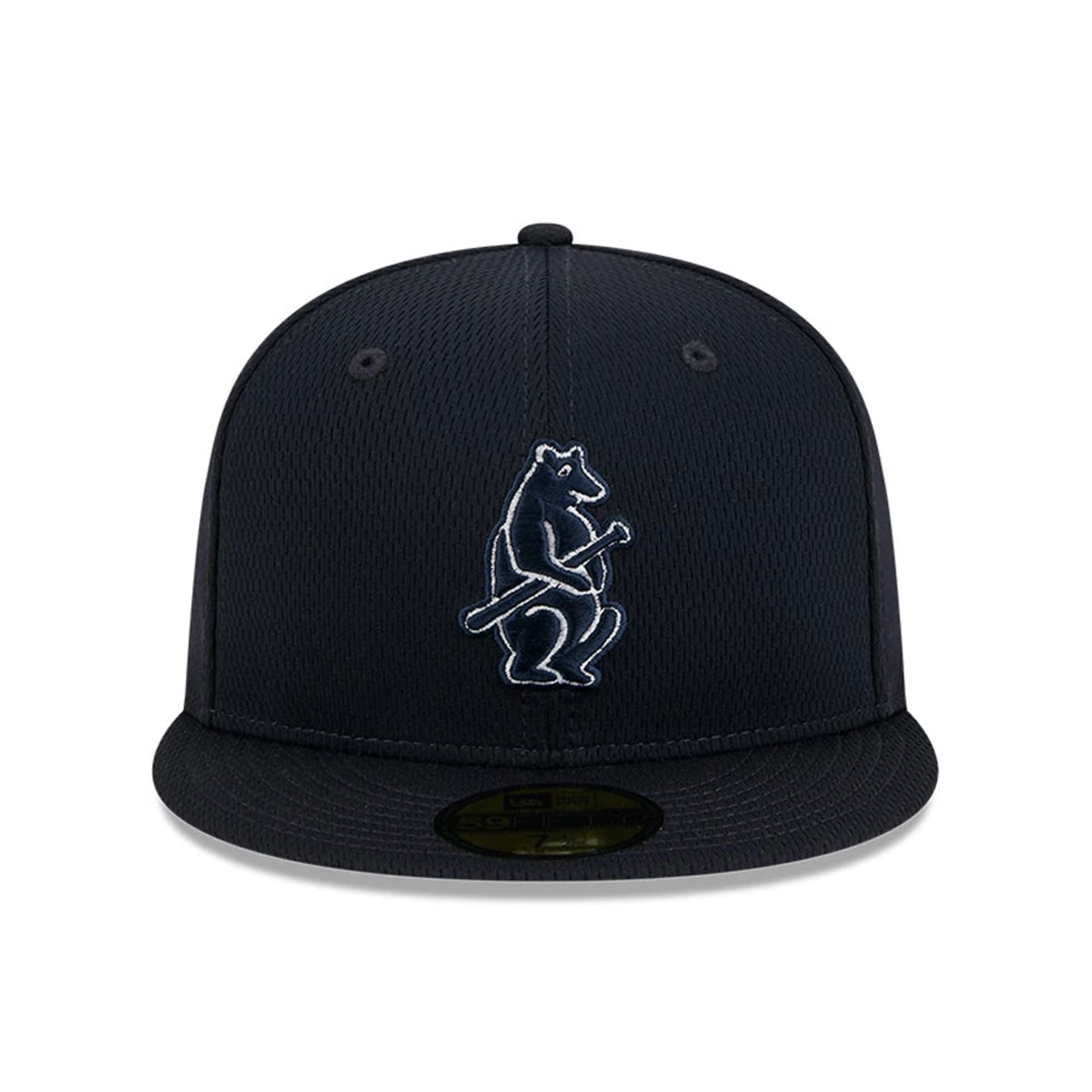 This is a Chicago Cubs Club House Navy 59FIFTY Fitted Cap 1