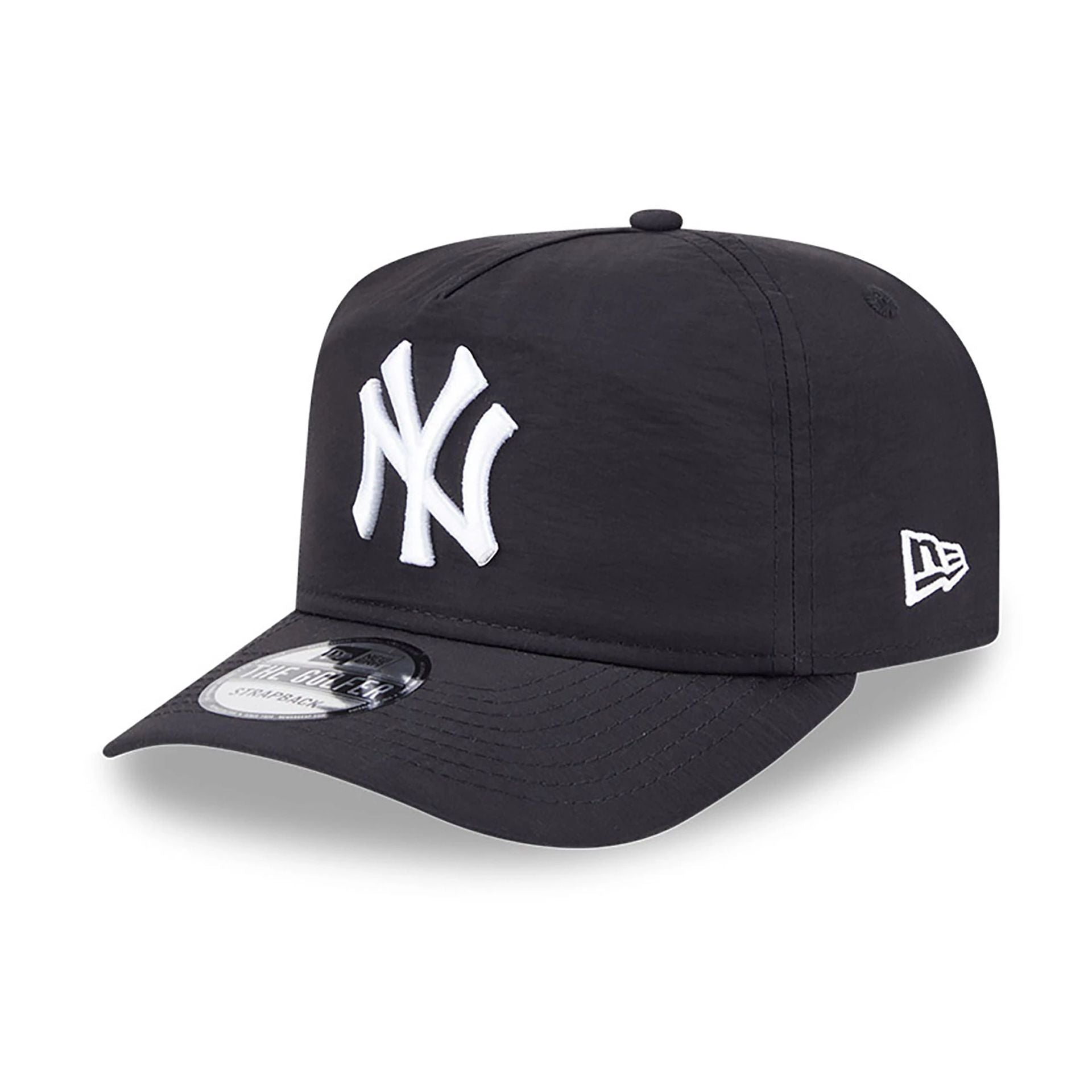 This is a New York Yankees Everyday Nylon Black Golfer Adjustable Cap 1