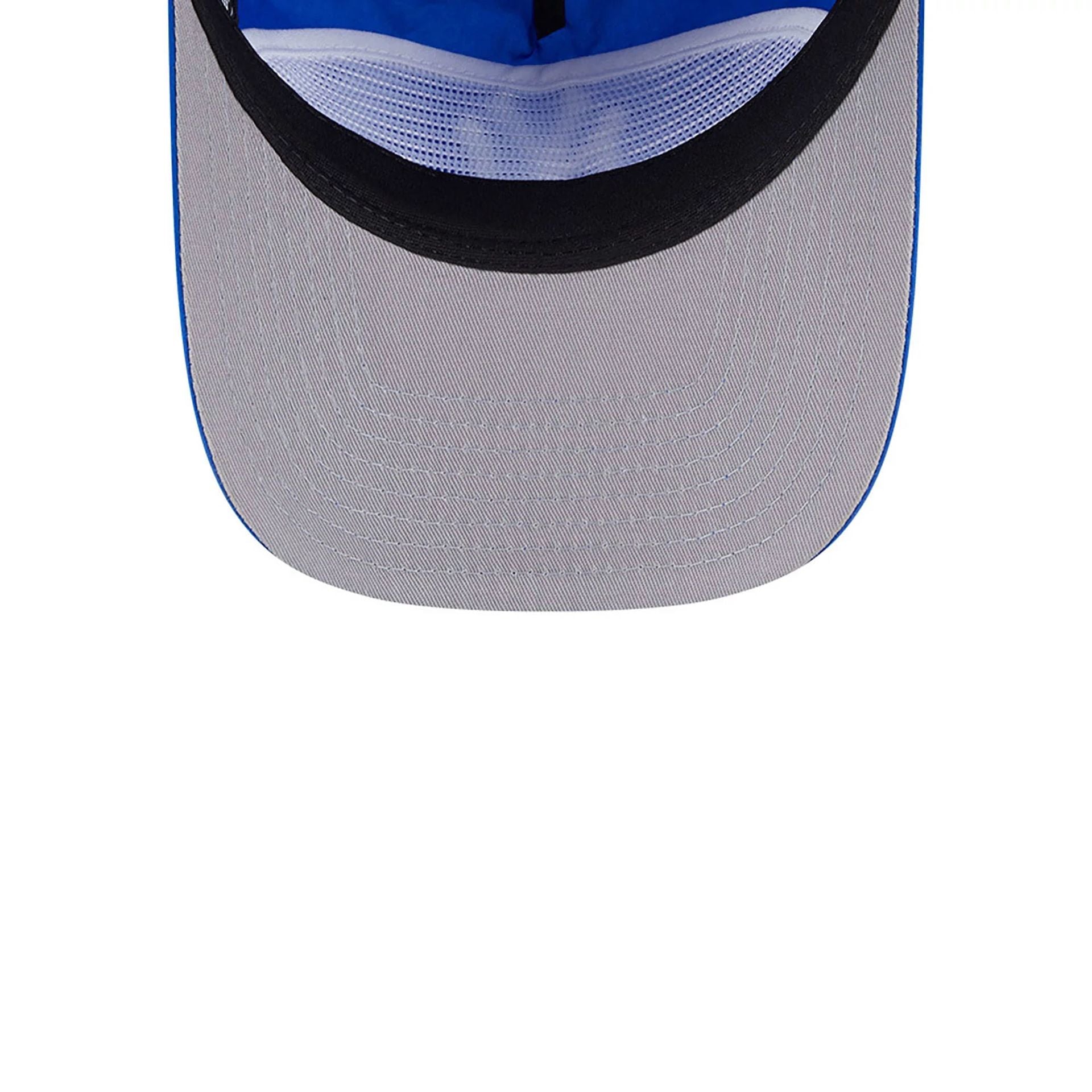 This is a New York Yankees Everyday Nylon Blue Golfer Adjustable Cap 2