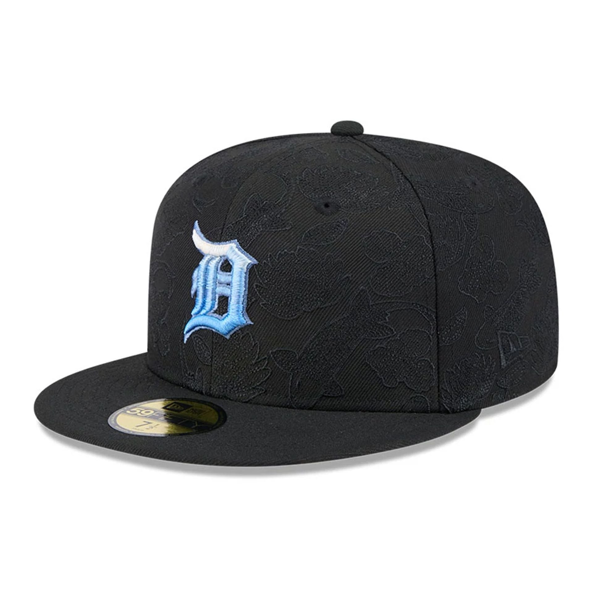 This is a Detroit Tigers Tonal Koi Black 59FIFTY Fitted Cap 1