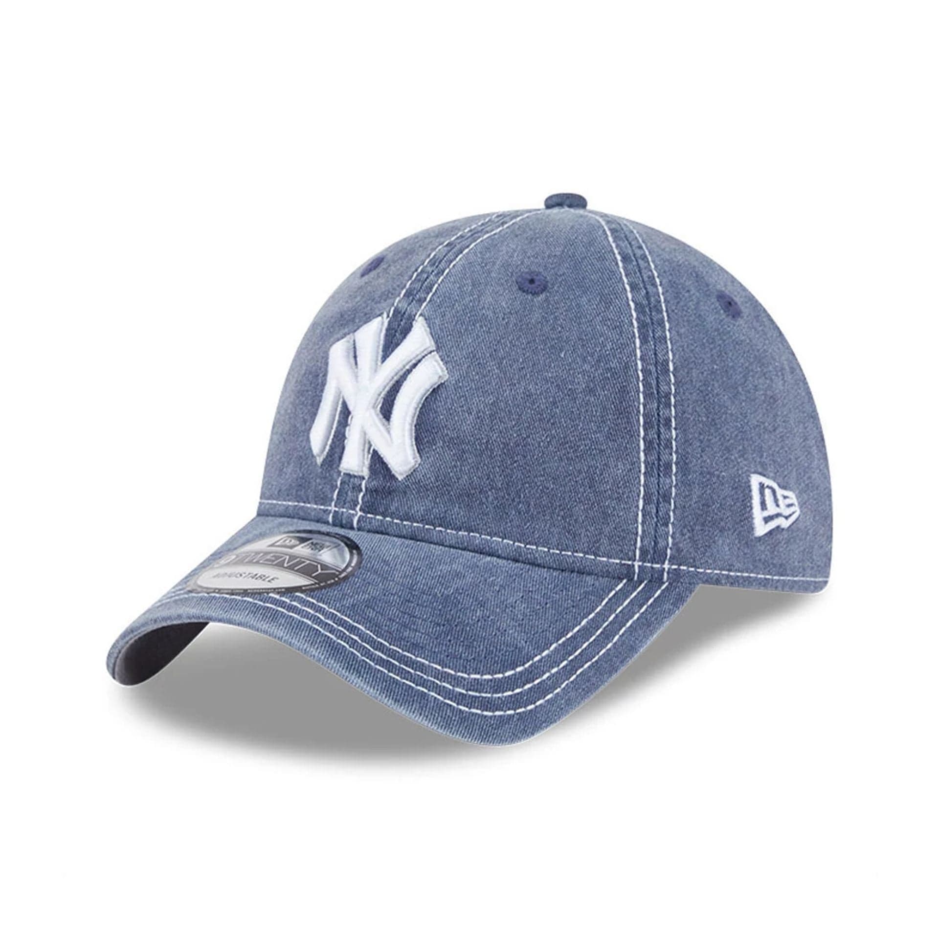 This is a New York Yankees Washed Contrast Navy 9TWENTY Adjustable Cap 1