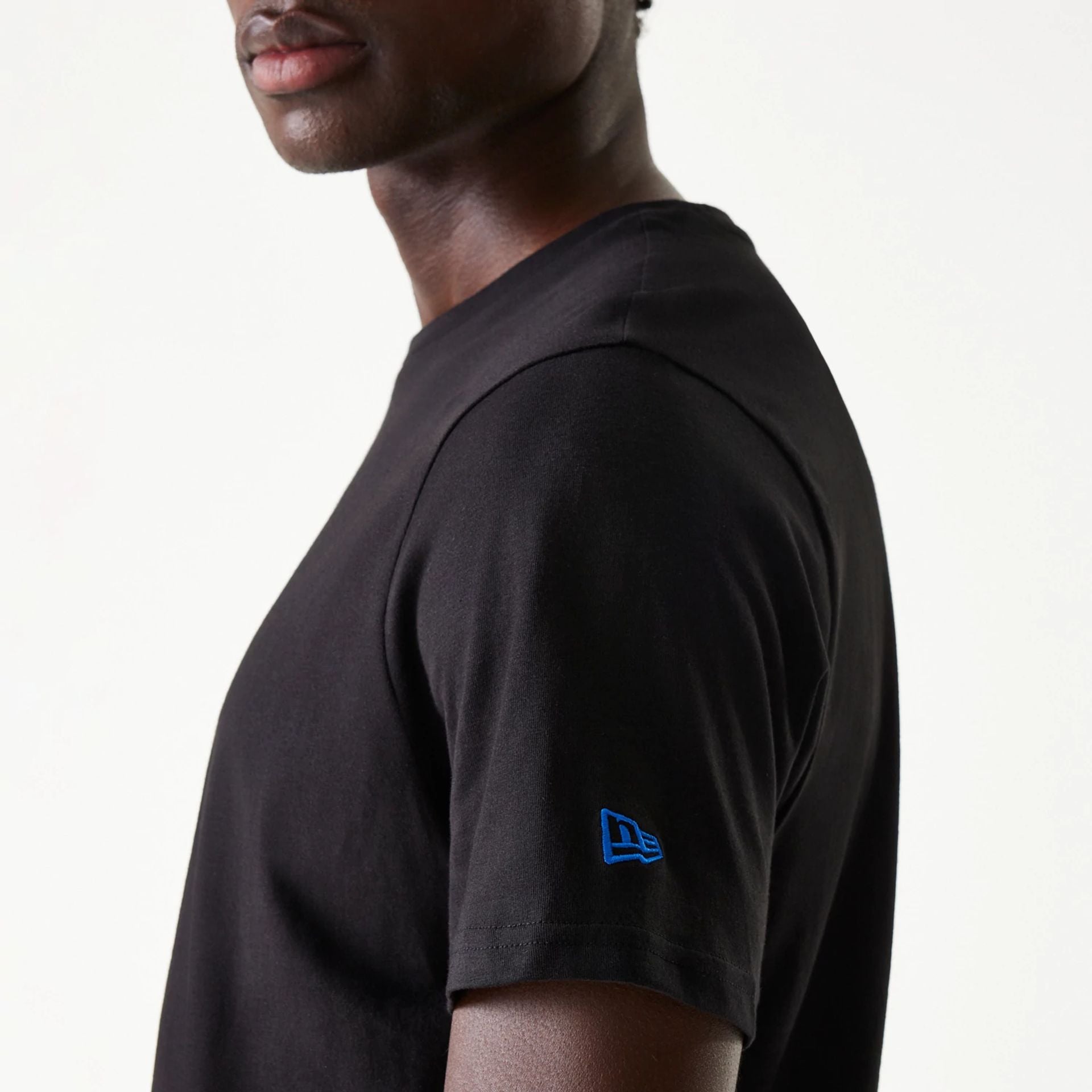 The Male model is wearing New York Yankees MLB Black T-Shirt 5