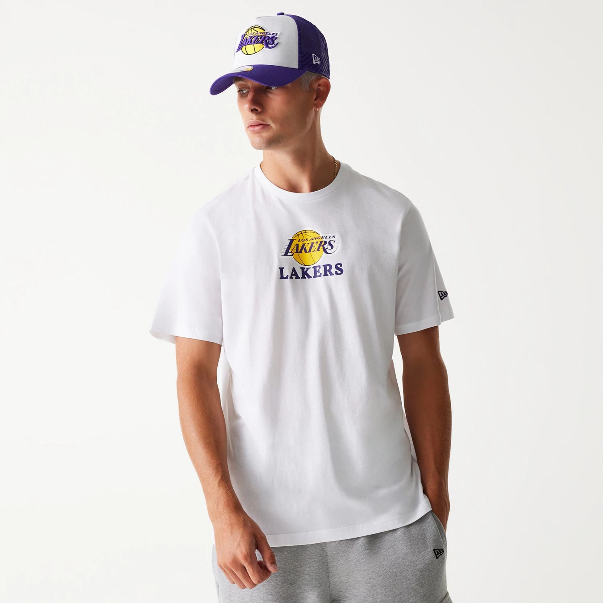 The Male model is wearing LA Lakers NBA White T-Shirt 1