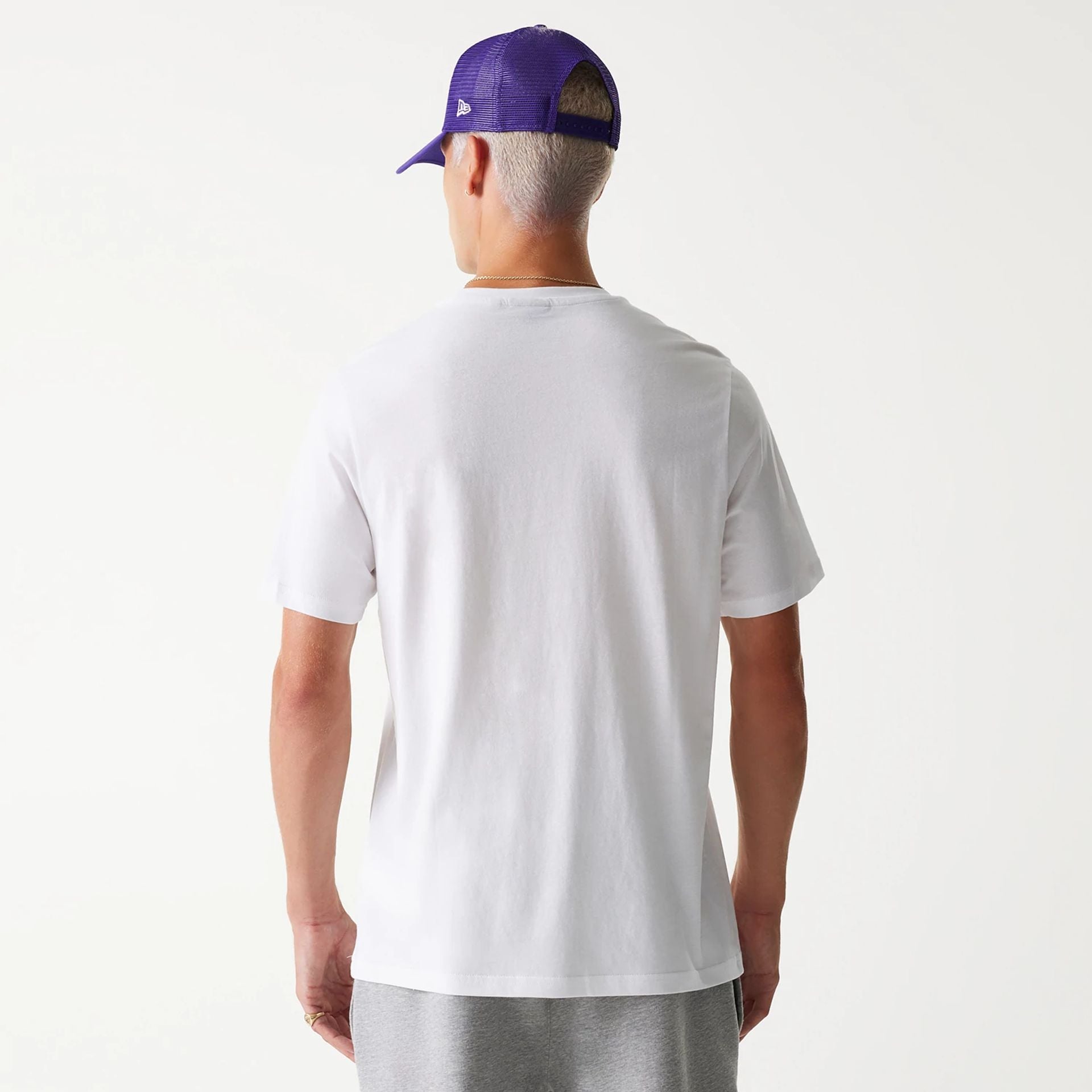 The Male model is wearing LA Lakers NBA White T-Shirt 2