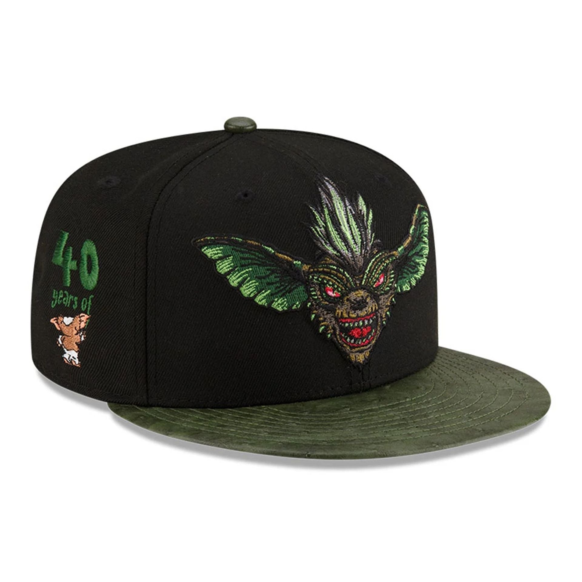 This is a Gremlins Stripe Black 59FIFTY Fitted Cap 1