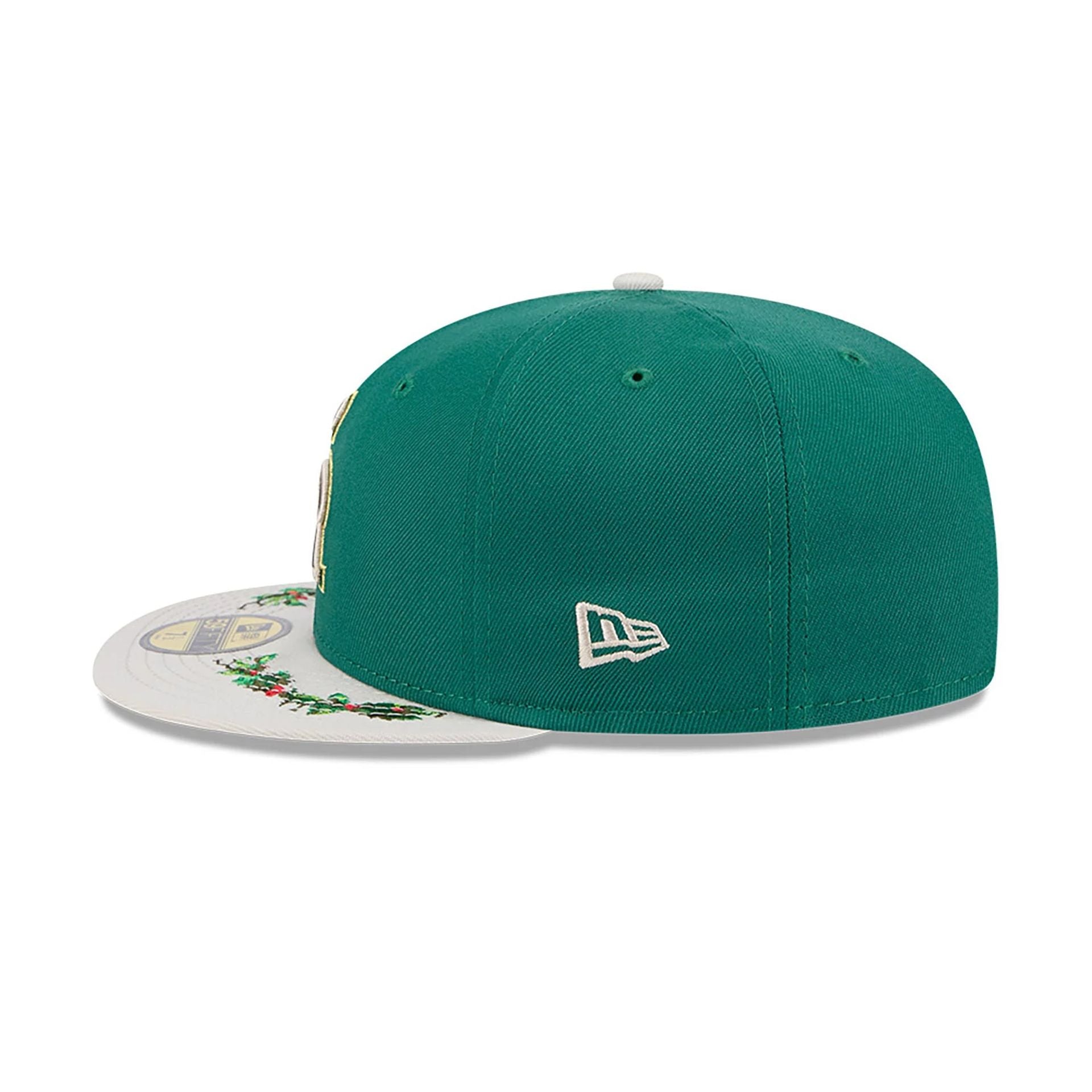 This is a Colorado Rockies Novelty Holly Green 59FIFTY Fitted Cap 7