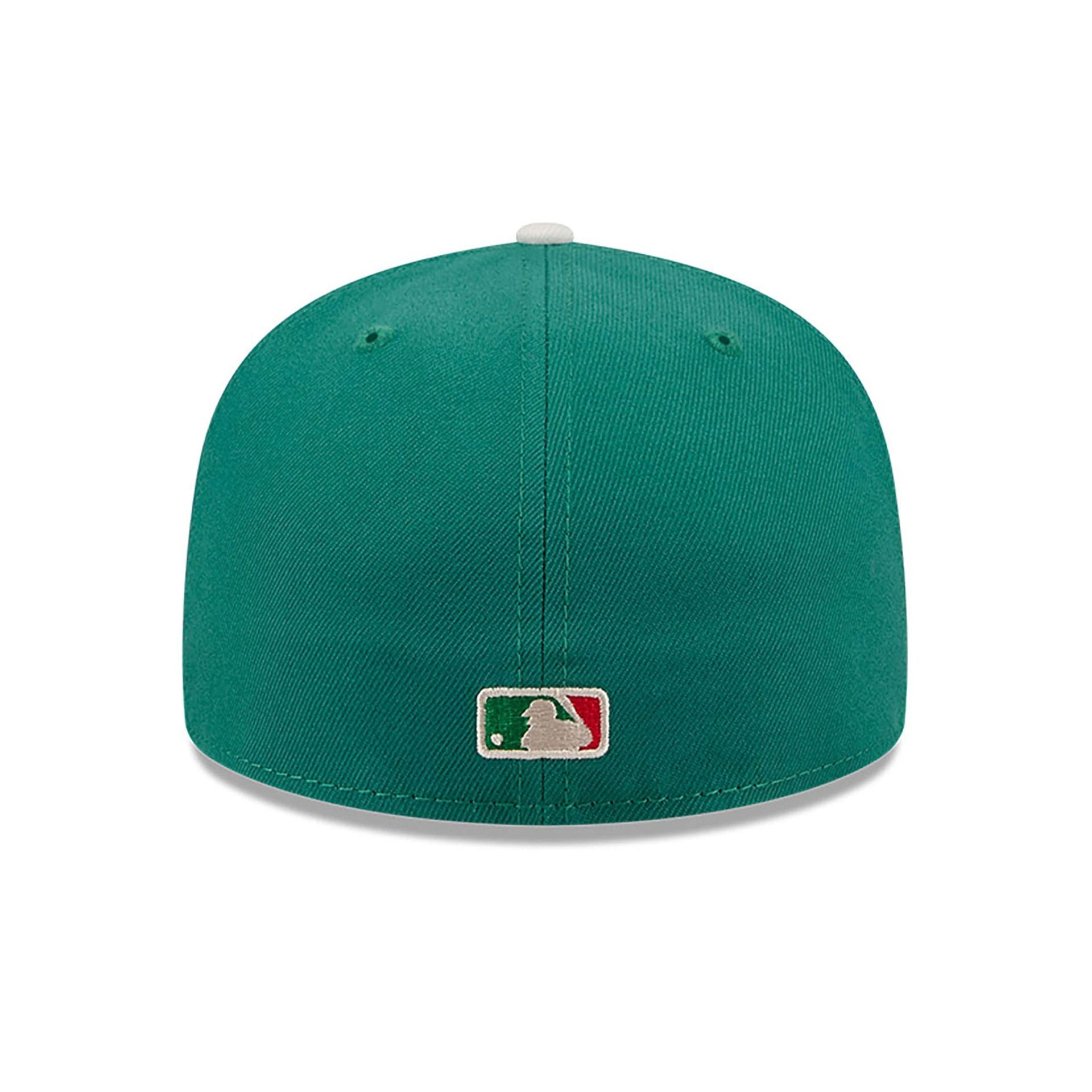 This is a Chicago Cubs Novelty Holly Green 59FIFTY Fitted Cap 5