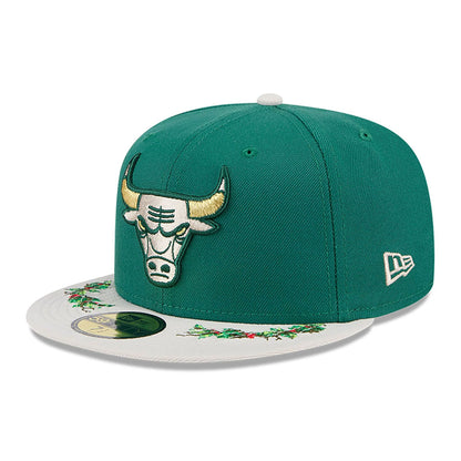 This is a Chicago Bulls Novelty Holly Green 59FIFTY Fitted Cap 4