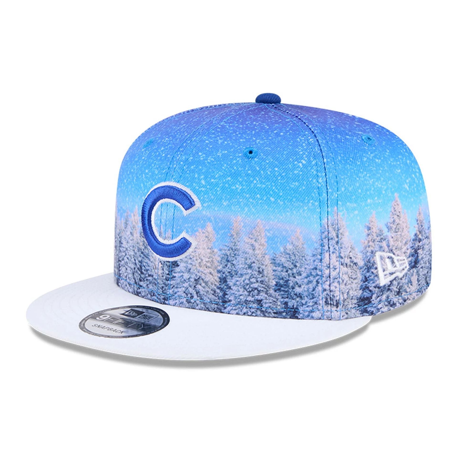 This is a Chicago Cubs Winter Photoreal Blue 9FIFTY Snapback Cap 1