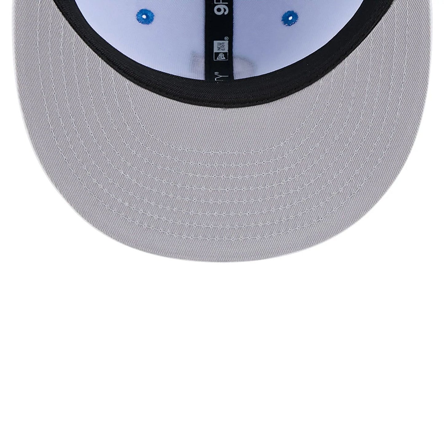 This is a Seattle Mariners Winter Photoreal Blue 9FIFTY Snapback Cap 2