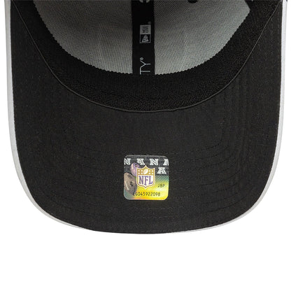 This is a Las Vegas Raiders Team Colour Black 39THIRTY Stretch-Fit Cap 5