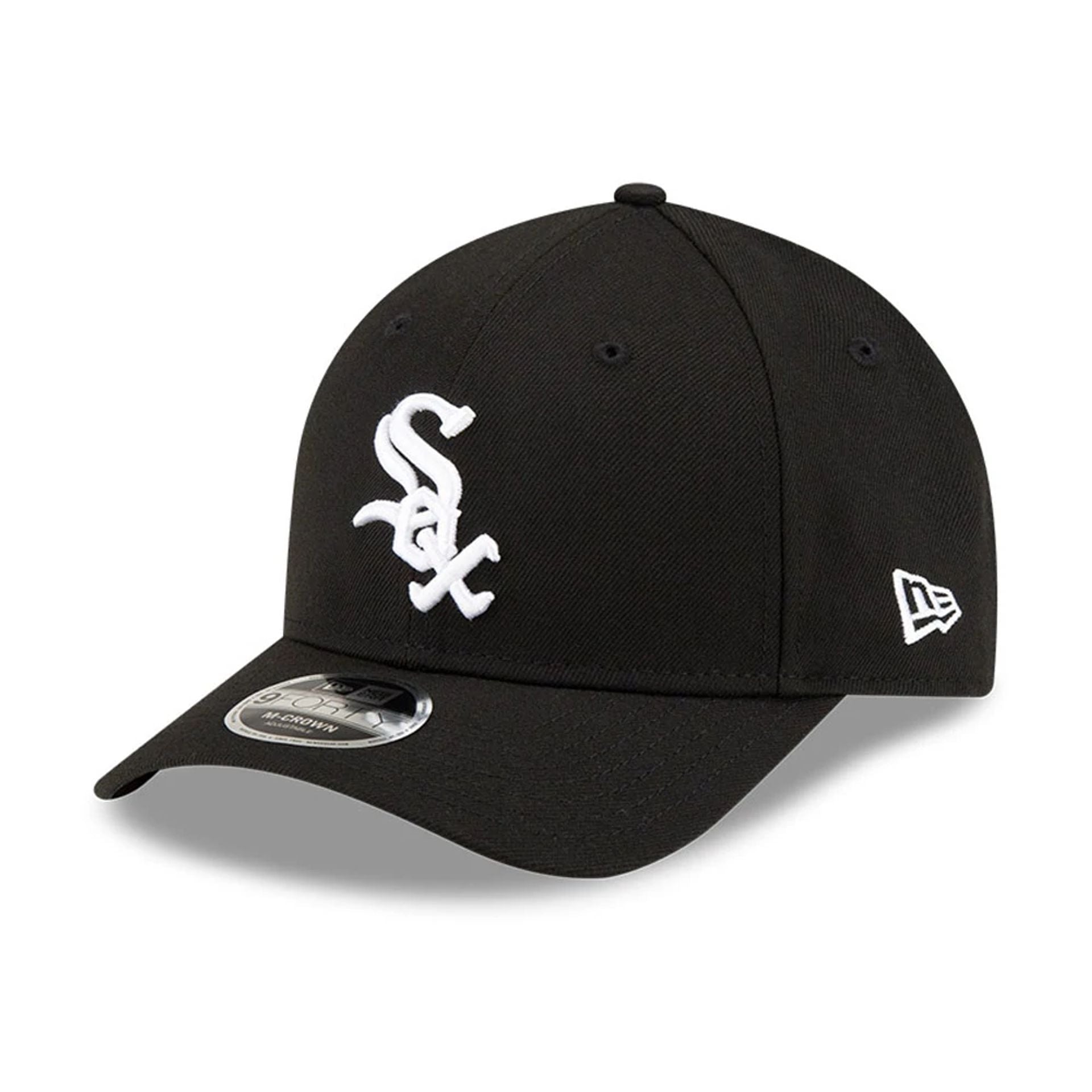 This is a Chicago White Sox MLB Player Replica Black 9FORTY M-Crown Adjustable Cap 1