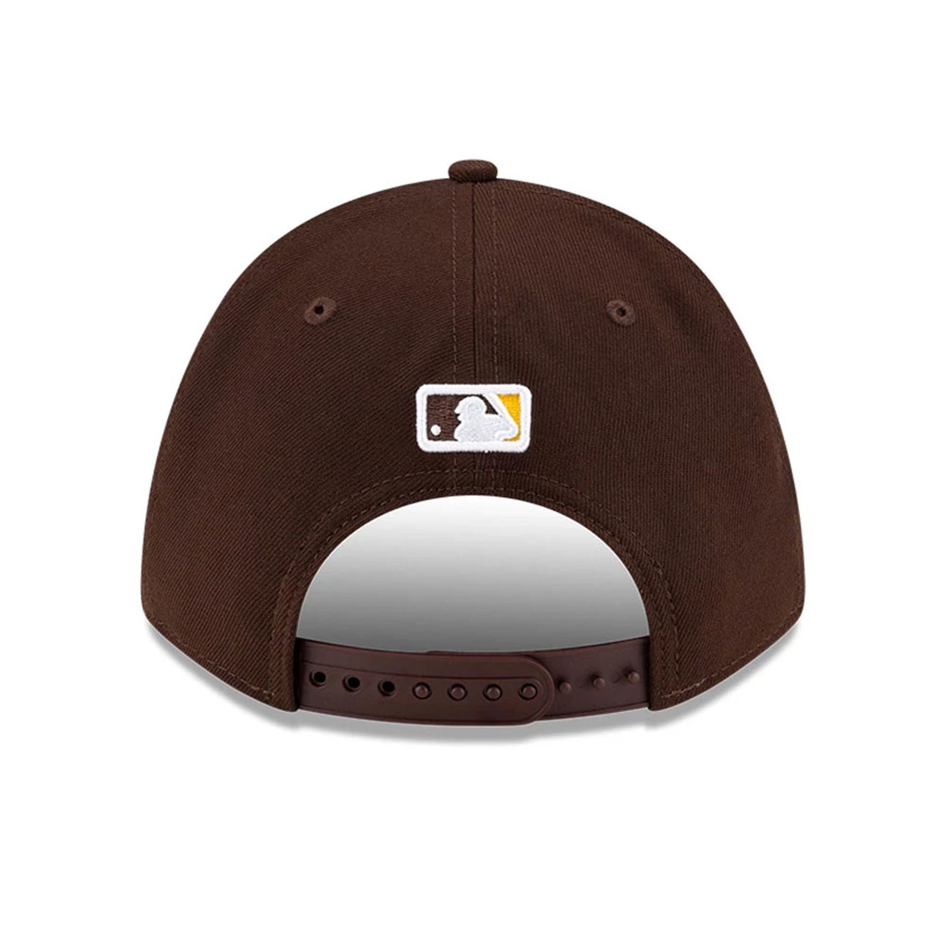 This is a San Diego Padres MLB Player Replica Dark Brown 9FORTY M-Crown Adjustable Cap 4