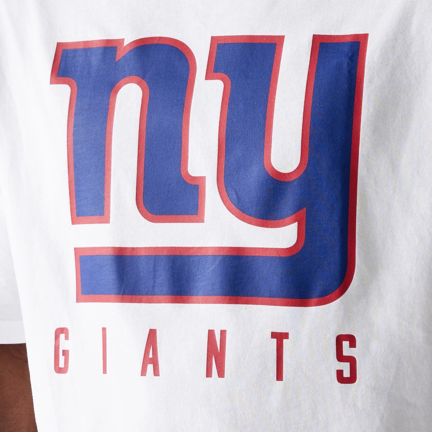 The Male model is wearing New York Giants NFL Games Slogan White Oversized T-Shirt 5