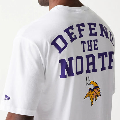 The Male model is wearing Minnesota Vikings NFL Games Square Arch White Oversized T-Shirt 4