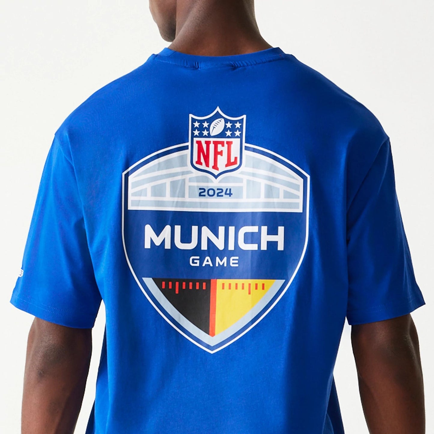 The Male model is wearing New York Giants NFL Games Collegiate Blue Oversized T-Shirt 6