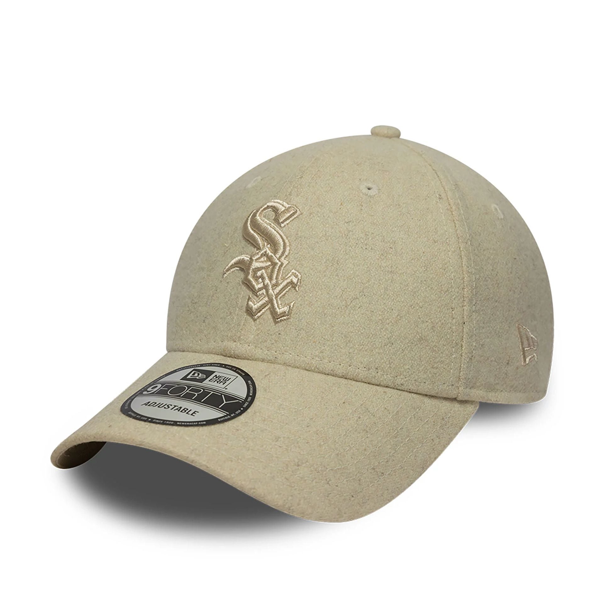 This is a Chicago White Sox Melton Light Beige 9FORTY Adjustable Cap 1