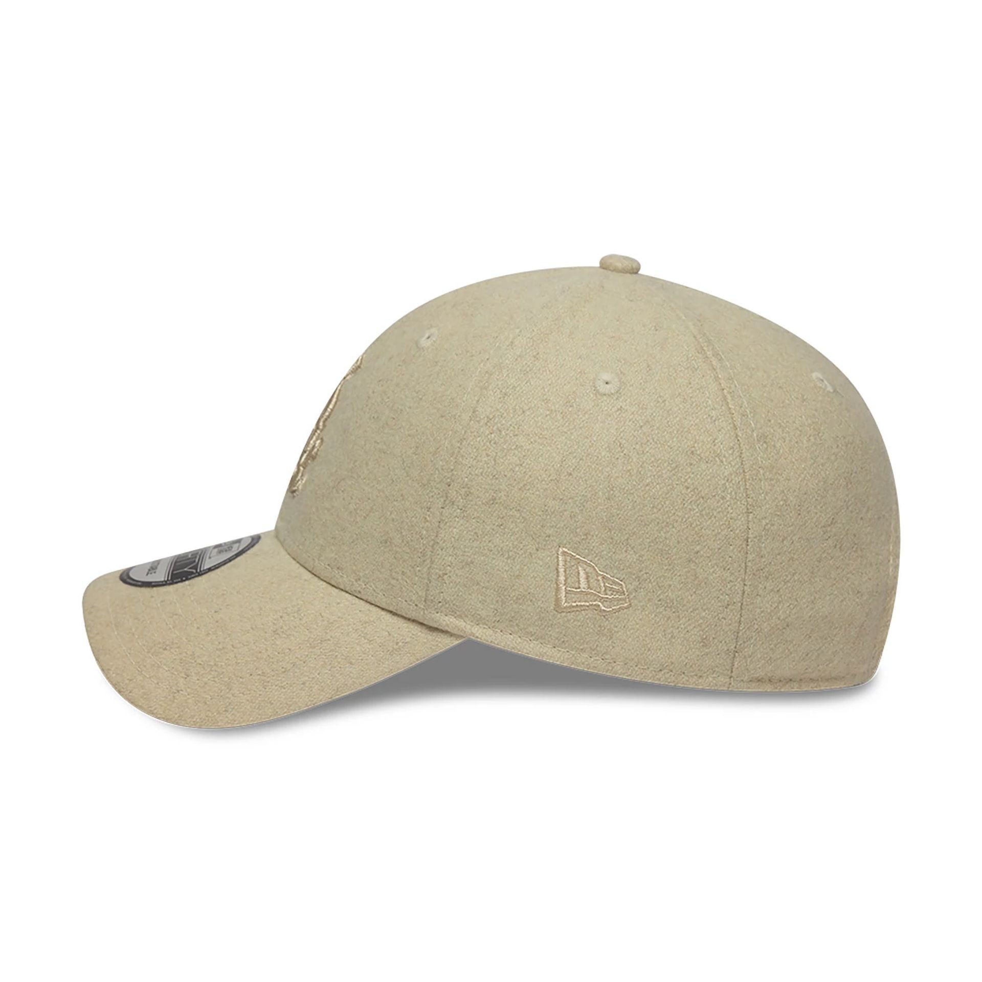 This is a Chicago White Sox Melton Light Beige 9FORTY Adjustable Cap 7