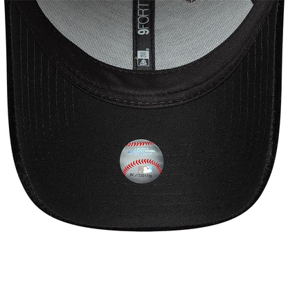 This is a LA Dodgers Tonal Velvet Black 9FORTY Adjustable Cap 7