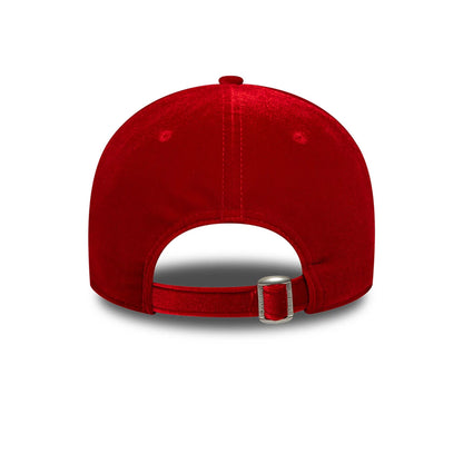 This is a New York Yankees Tonal Velvet Red 9FORTY Adjustable Cap 4