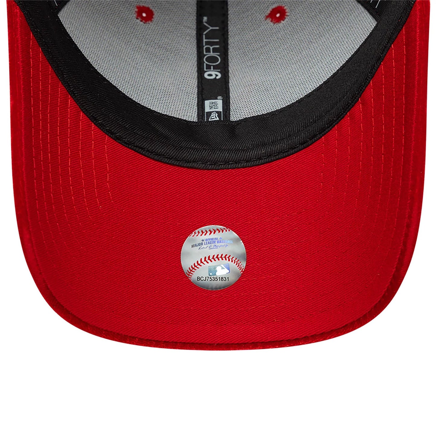 This is a New York Yankees Tonal Velvet Red 9FORTY Adjustable Cap 7