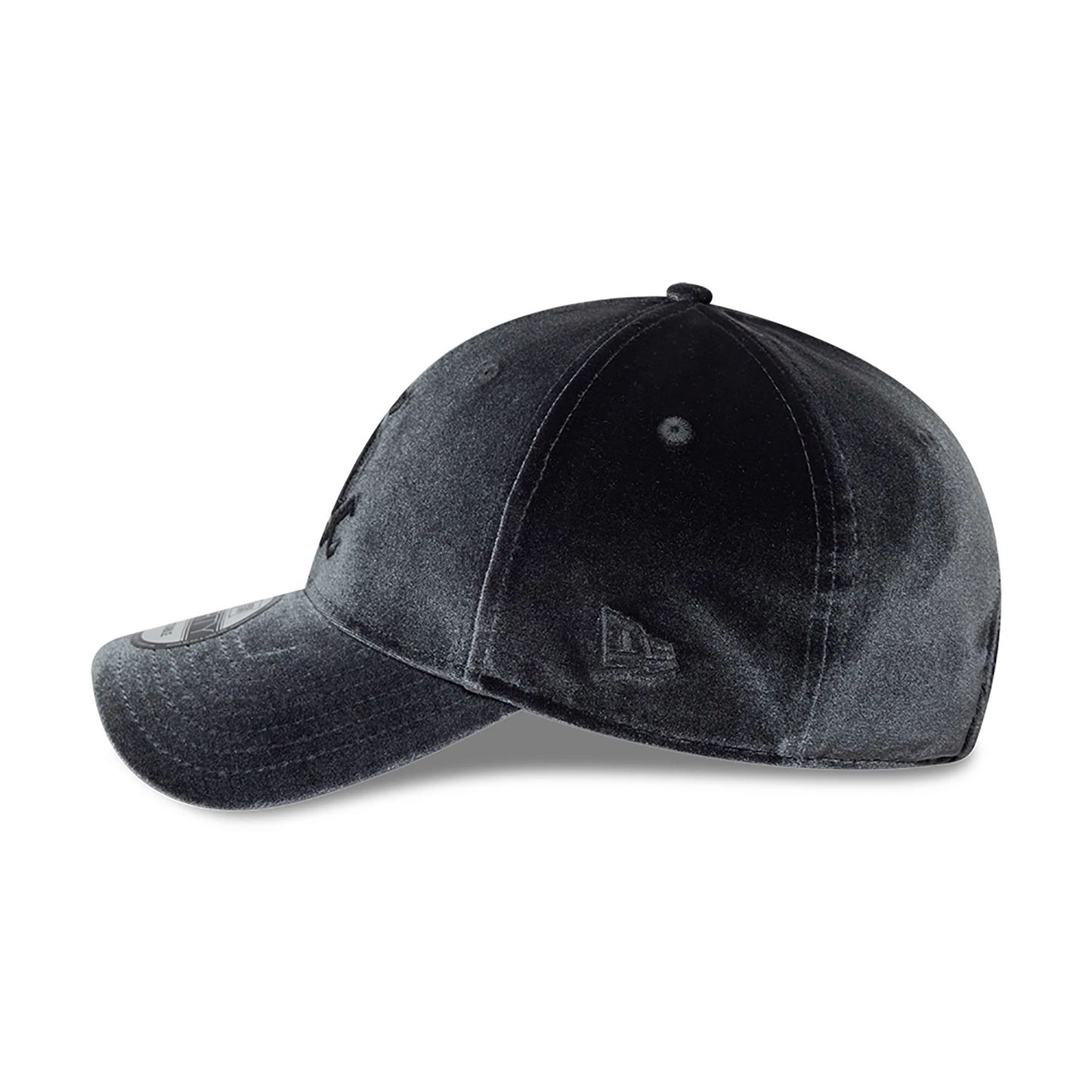 This is a Chicago White Sox Tonal Velvet Dark Grey 9FORTY Adjustable Cap 5