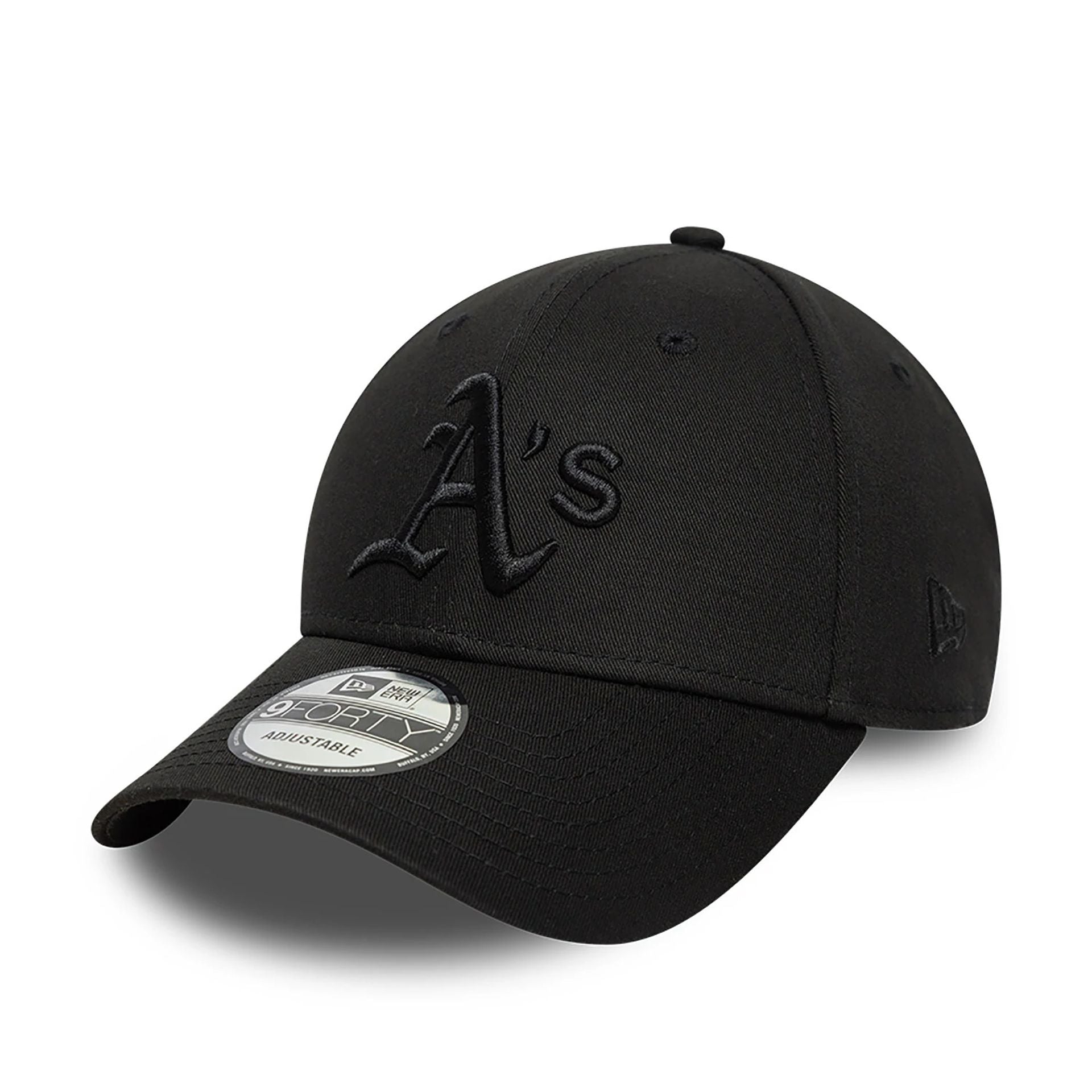 This is a Oakland Athletics Satin Lined Black 9FORTY Adjustable Cap 1