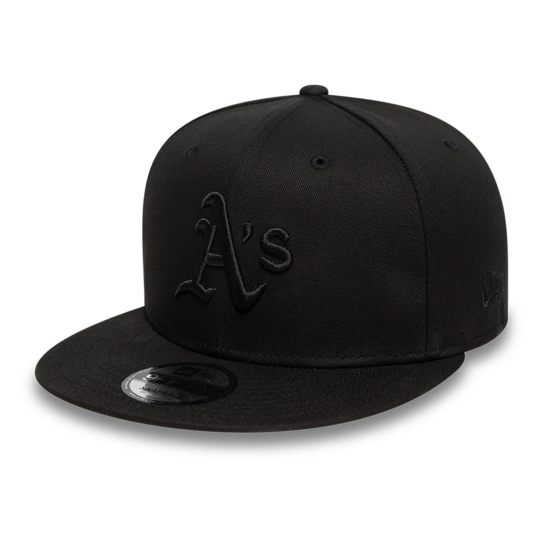 This is a Oakland Athletics Satin Lined Black 9FIFTY Snapback Adjustable Cap 1