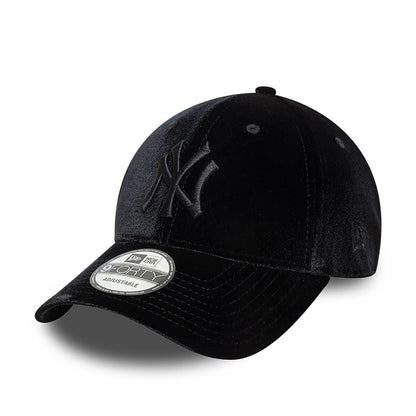 This is a New York Yankees Tonal Velvet Black 9FORTY Adjustable Cap 1