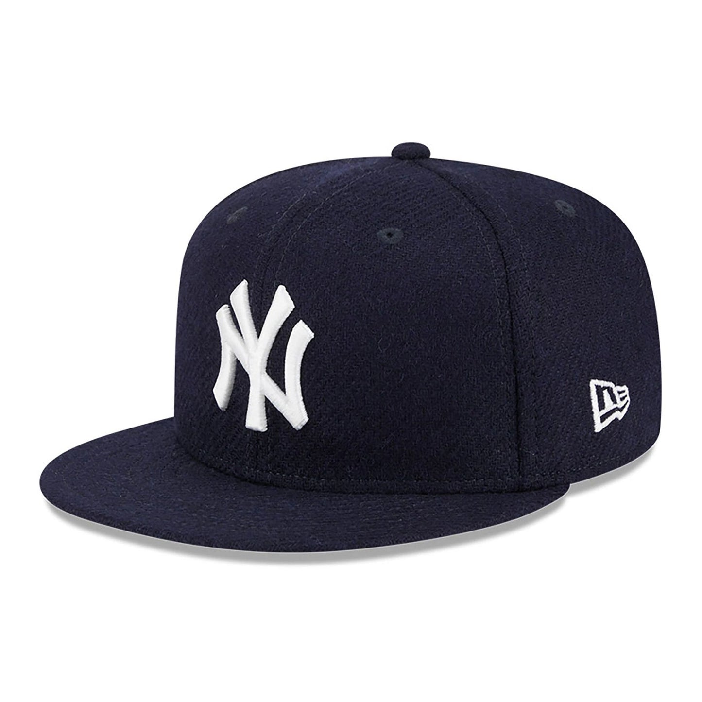 This is a New York Yankees Shetland Moon® Navy 59FIFTY Fitted Cap 4