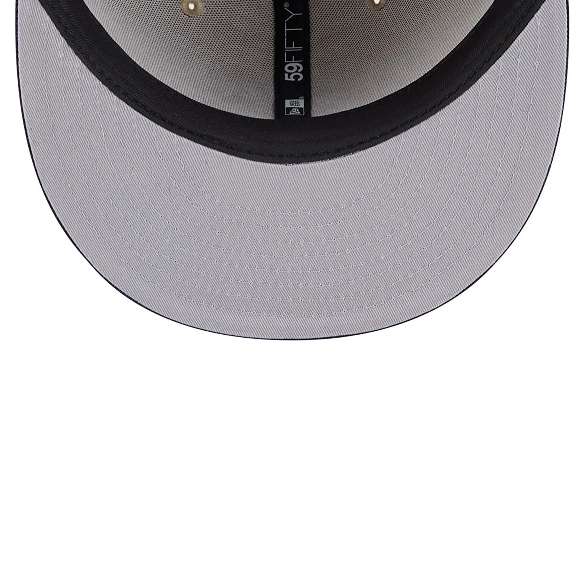 This is a New York Yankees Herringbone Moon® Cream 59FIFTY Fitted Cap 2