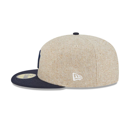 This is a New York Yankees Herringbone Moon® Cream 59FIFTY Fitted Cap 7