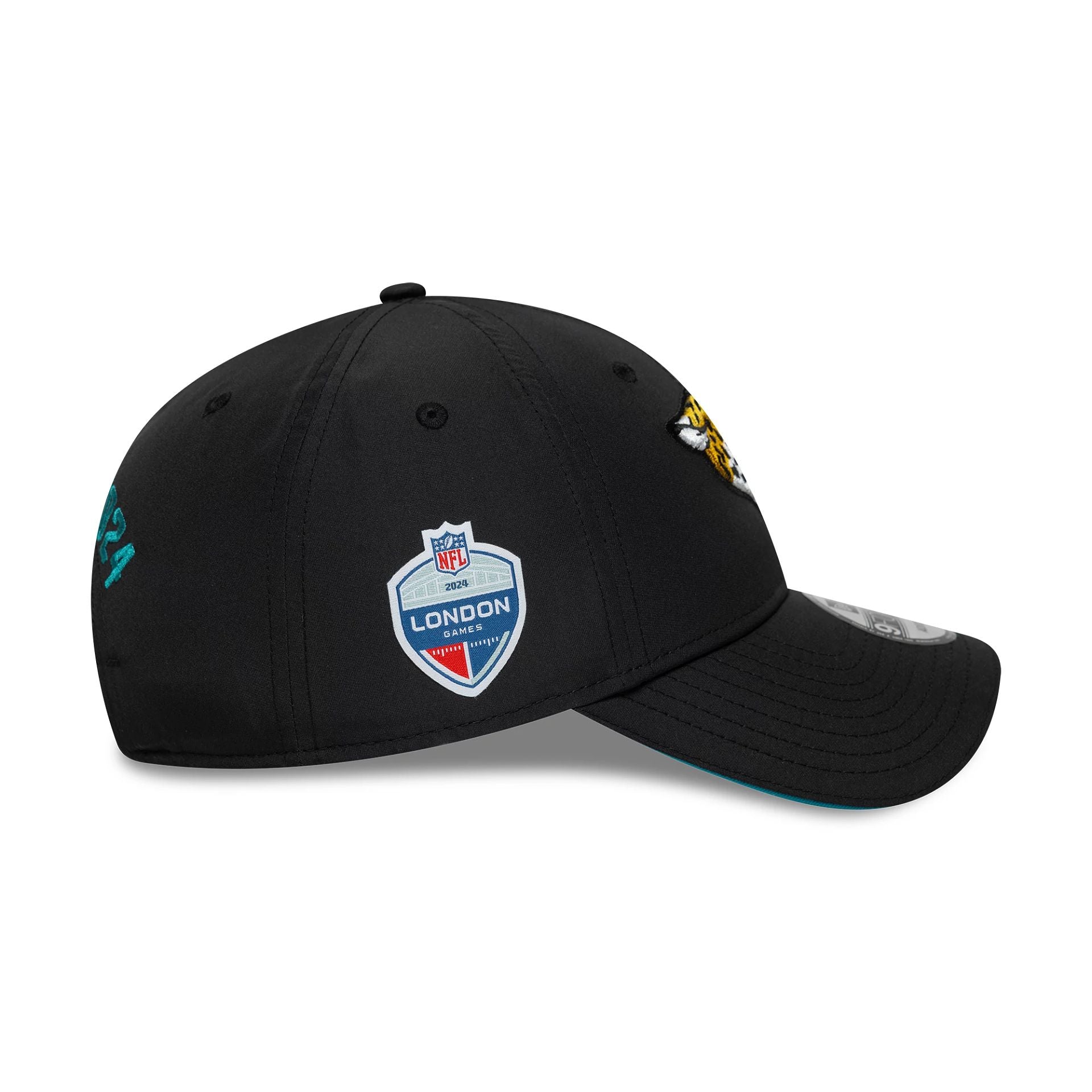 This is a Jacksonville Jaguars NFL International Series Games London 2024 Black 9FORTY Adjustable Cap 6