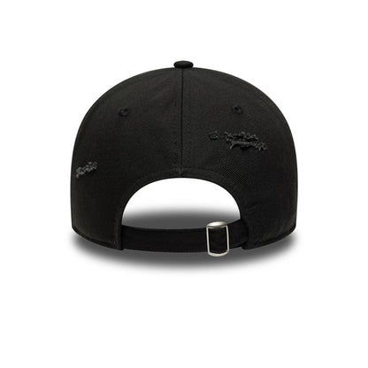 This is a Chicago White Sox MLB Distressed Black 9TWENTY Adjustable Cap 4