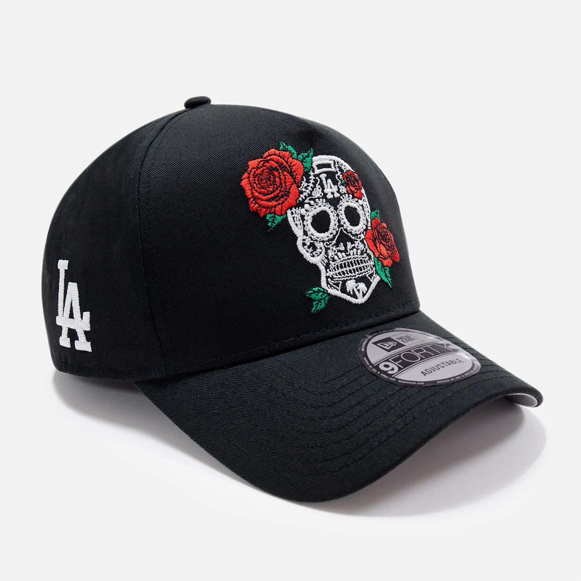 This is a LA Dodgers Glow In The Dark Sugar Skull Black 9FORTY E-Frame Adjustable Cap 1