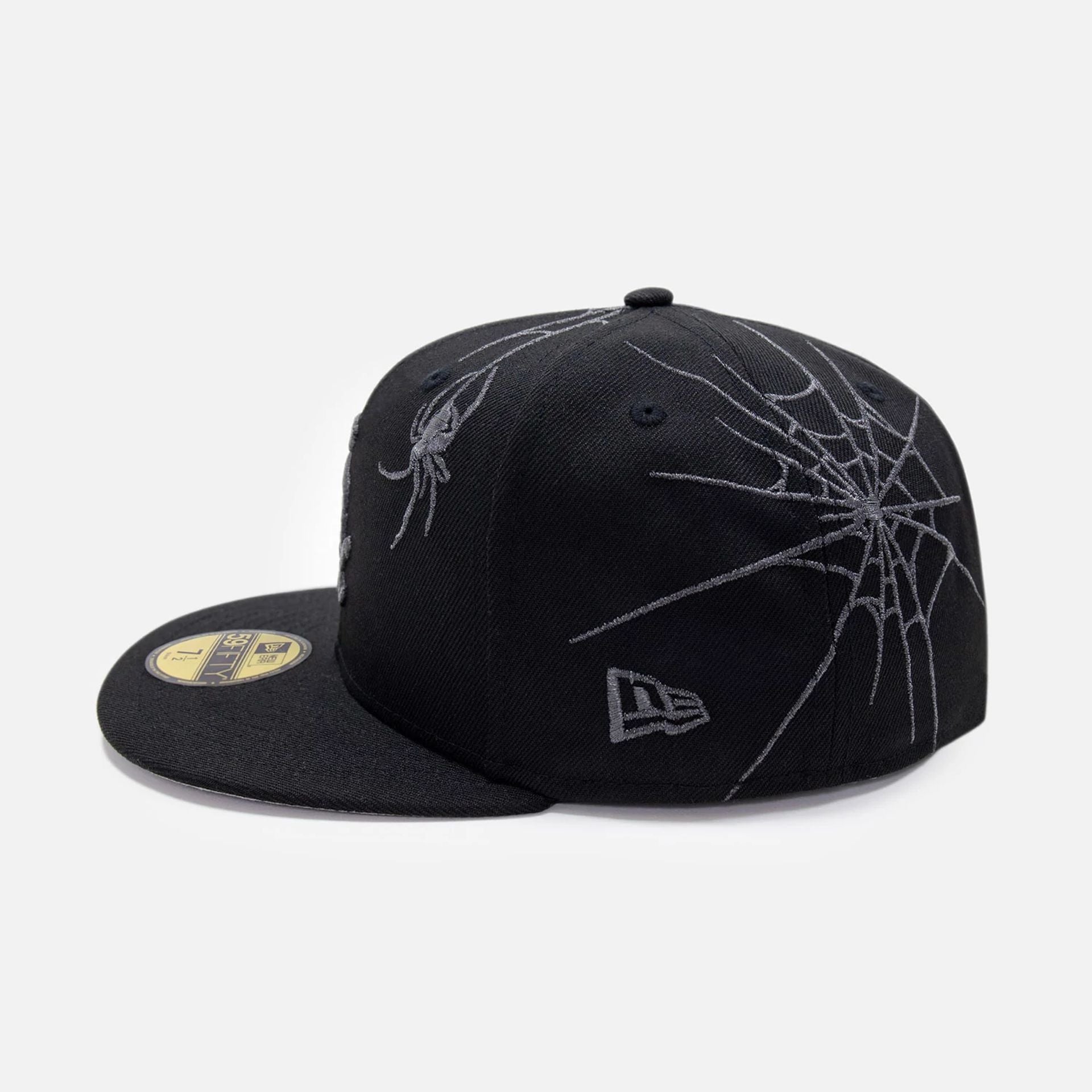 This is a Chicago White Sox Halloween Spider Web Black 59FIFTY Fitted Cap 6