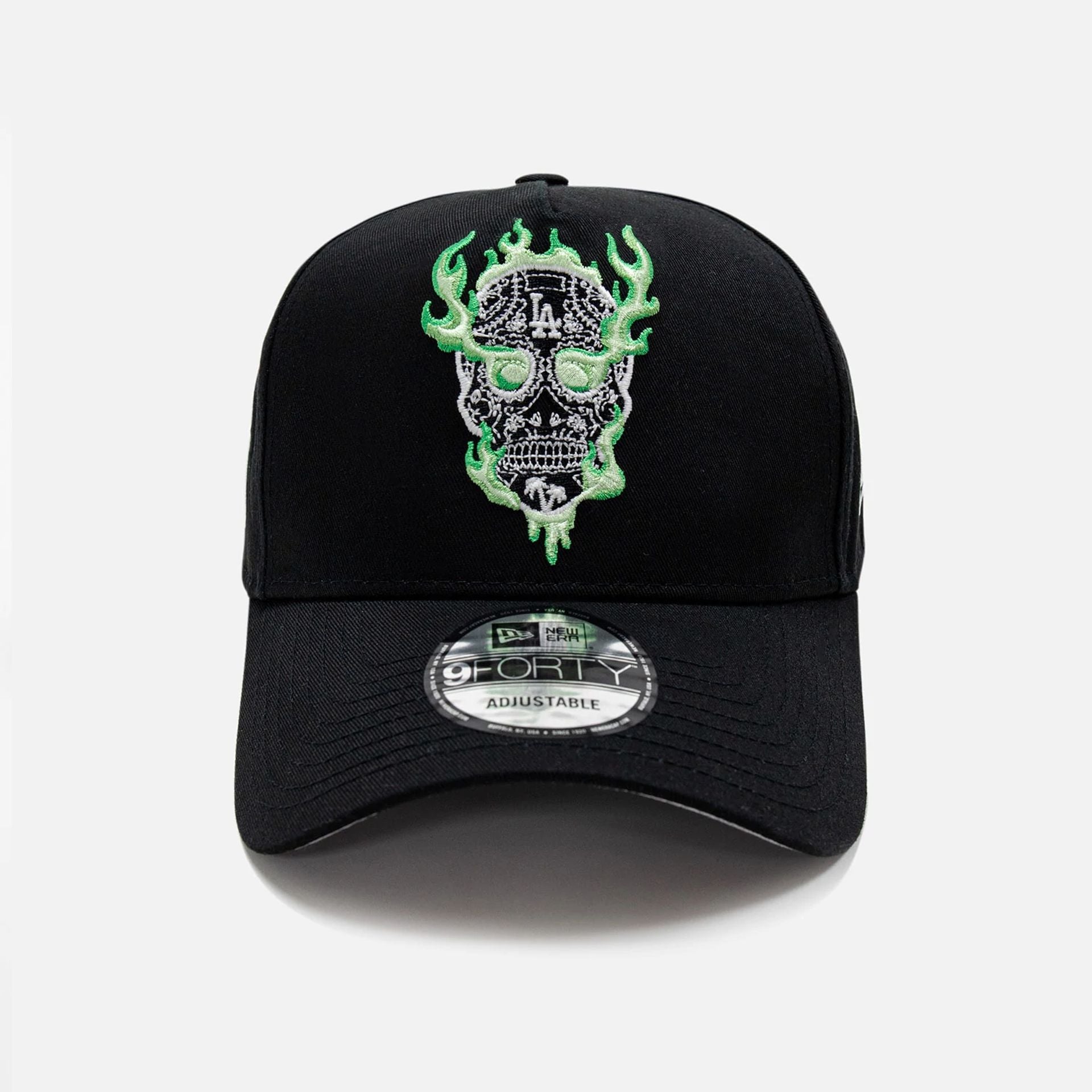 This is a LA Dodgers Glow In The Dark Flaming Skull Black 9FORTY E-Frame Cap 3