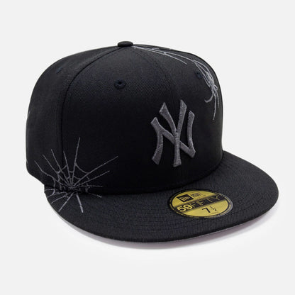 This is a New York Yankees Halloween Spider Web Black 59FIFTY Fitted Cap 3