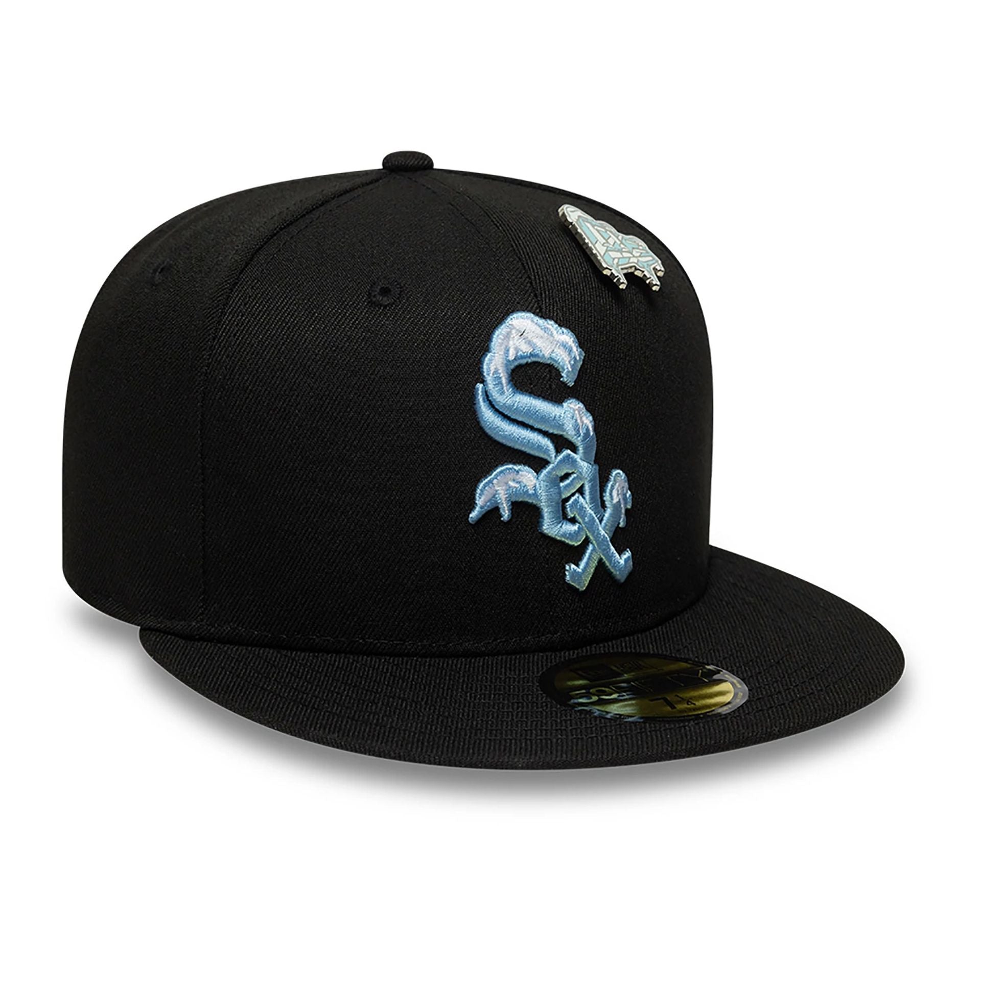 This is a Chicago White Sox Snowday Black 59FIFTY Fitted Cap 4