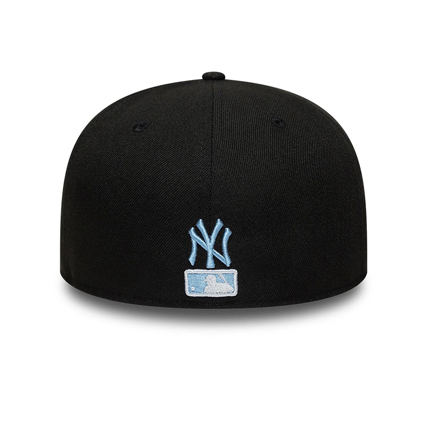 This is a New York Yankees Snowday Black 59FIFTY Fitted Cap 5