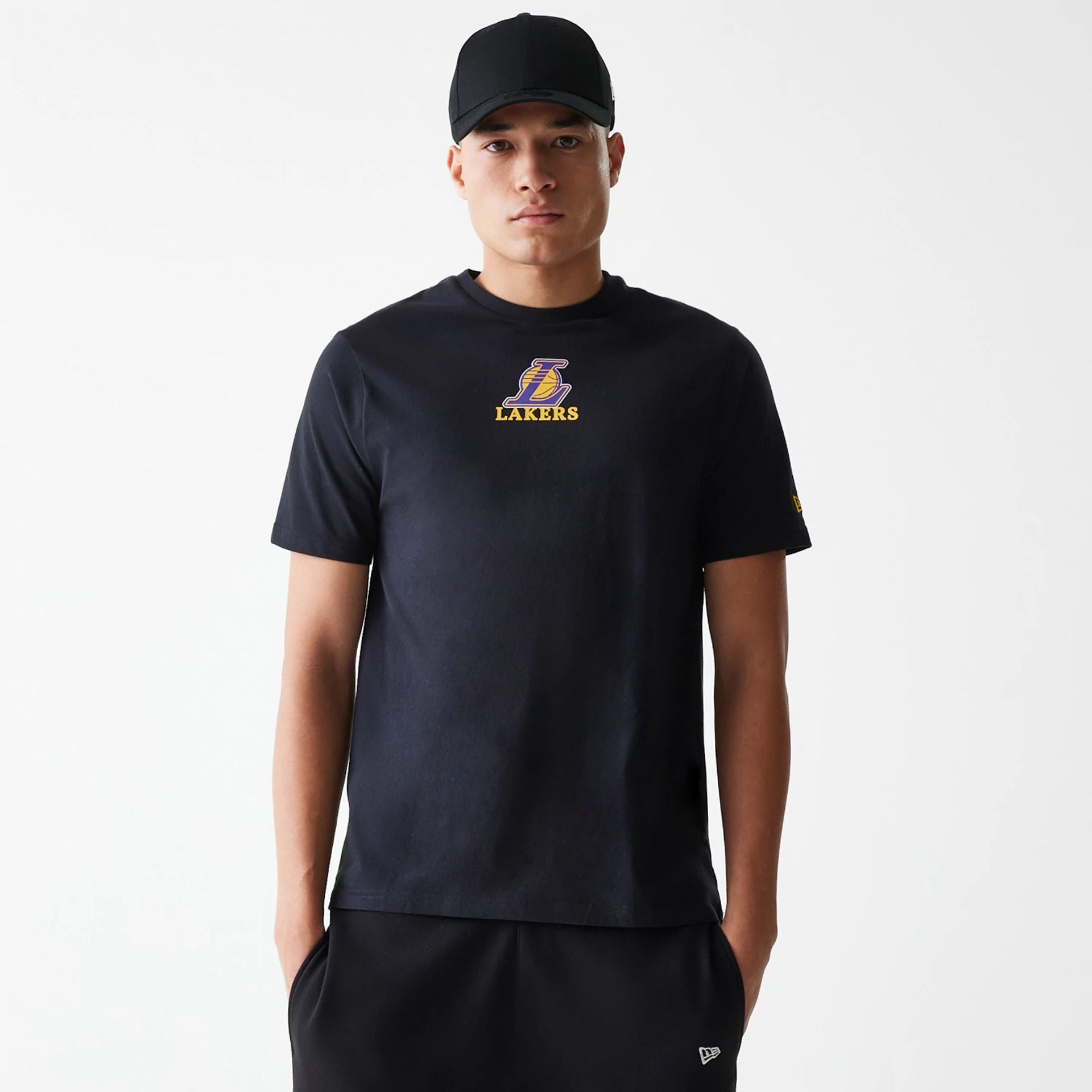 The Male model is wearing LA Lakers NBA Logo Black T-Shirt 1