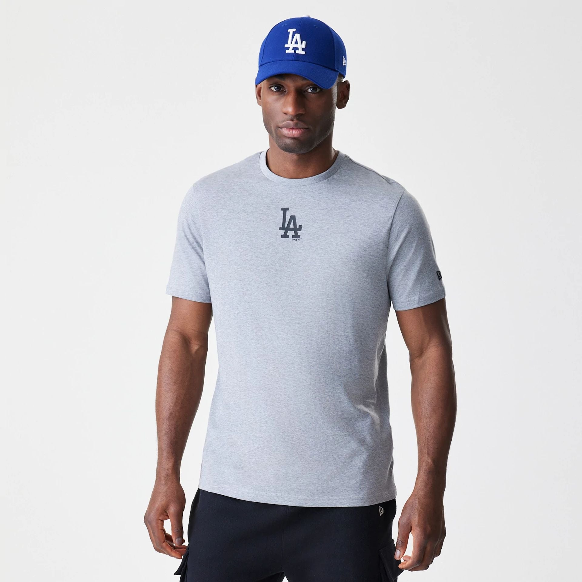 The Male model is wearing LA Dodgers MLB Logo Grey T-Shirt 1