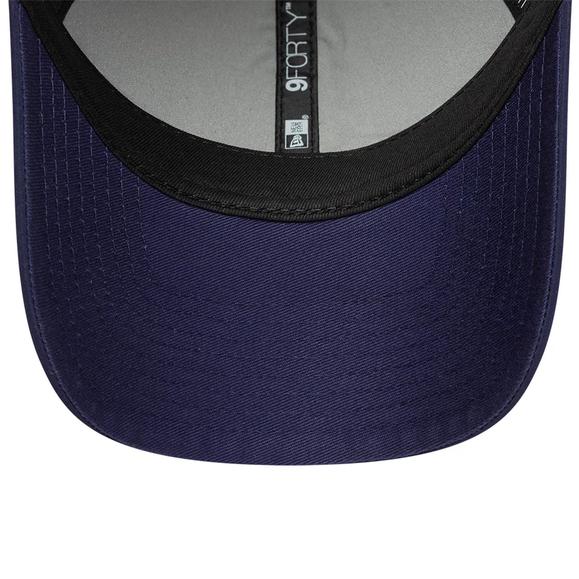 This is a Tottenham Hotspur FC Featherweight Poly Navy 9FORTY Adjustable Cap 5