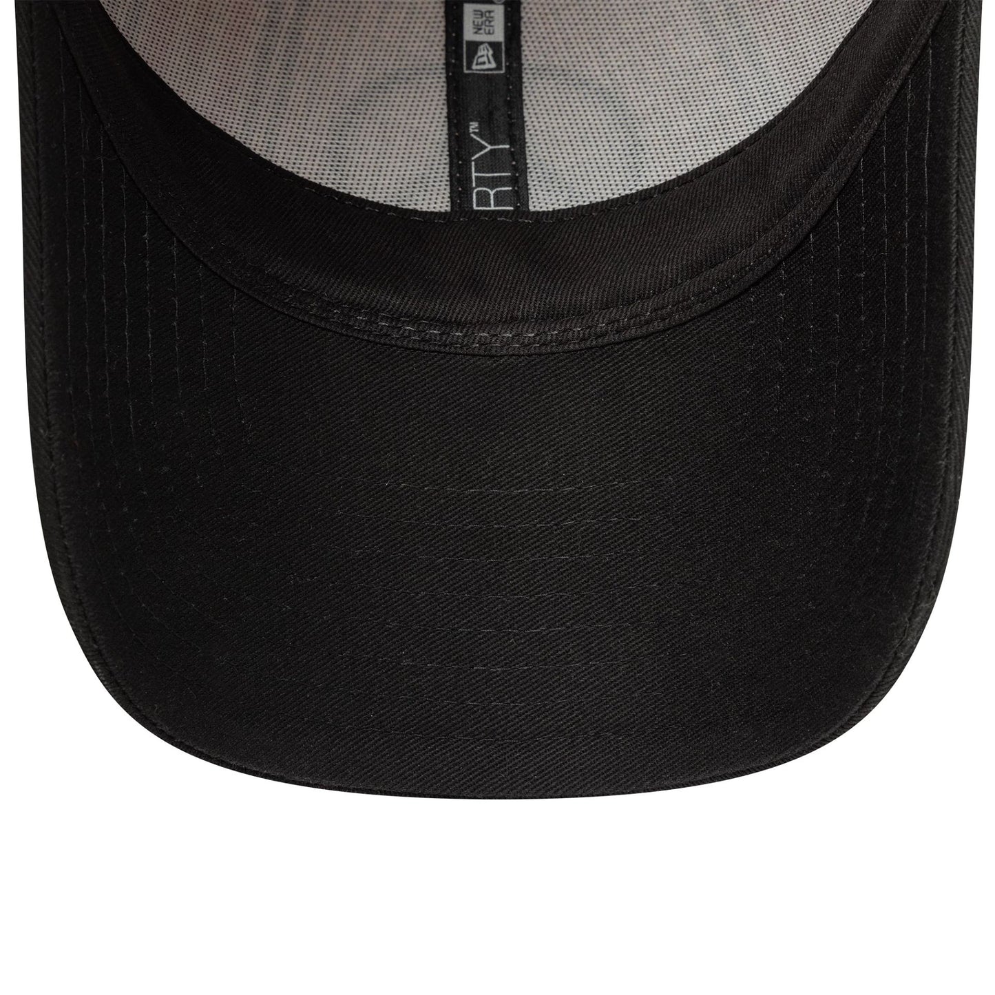 This is a Paris Saint-Germain Brushed Cotton Cream 9FORTY Adjustable Cap 4