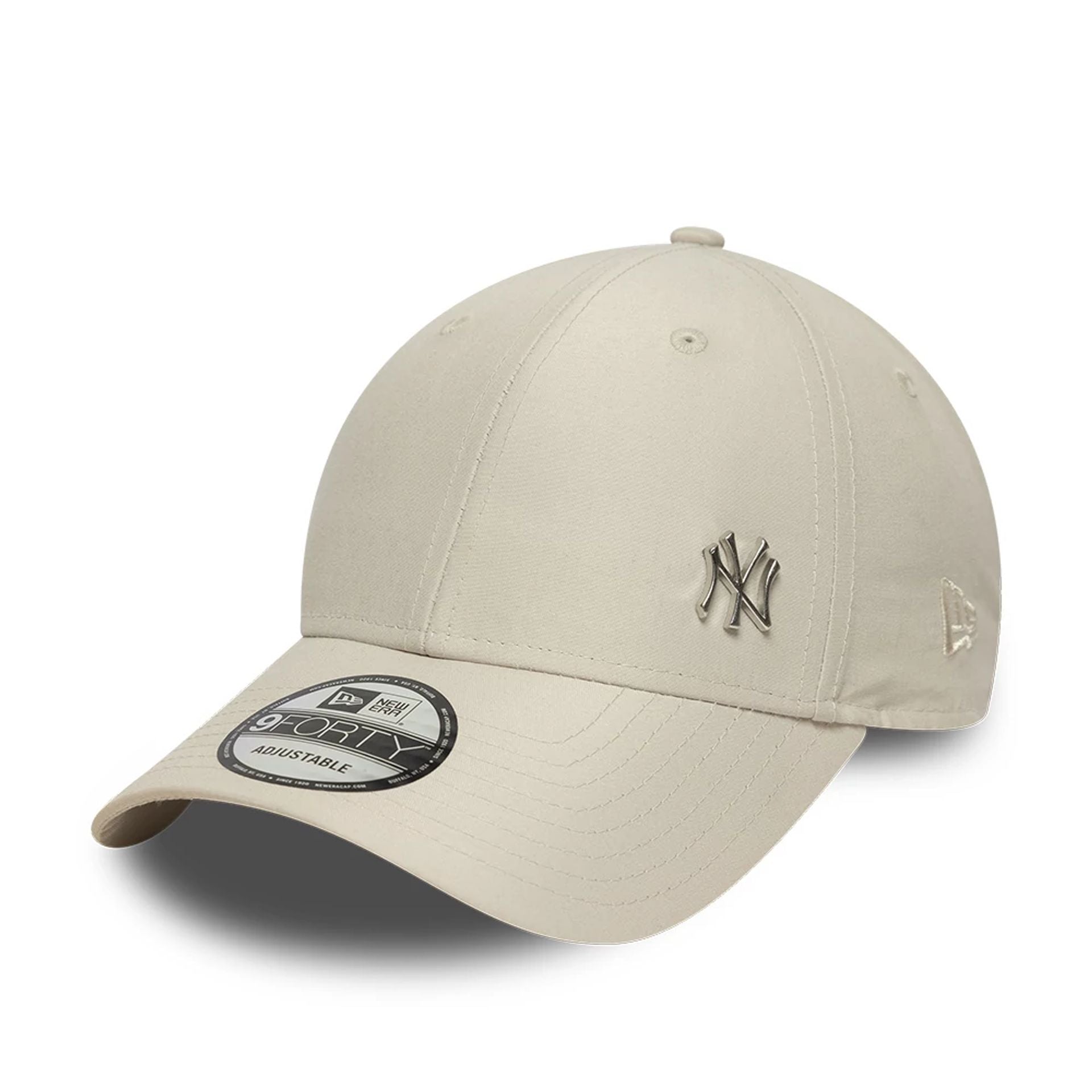 This is a New York Yankees MLB Flawless Cream 9FORTY Adjustable Cap 1